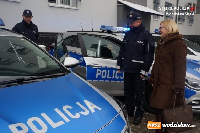 Zdjęcie w galerii na portalu naszwodzislaw.com: Nowe radiowozy dla wodzisławskich policjantów wiadomości z regionu