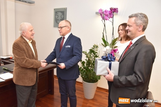 Zdjęcie w galerii na portalu naszwodzislaw.com: Po sześćdziesięciu latach aktywności czas na zasłużoną emeryturę wiadomości z regionu