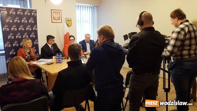 Zdjęcie w galerii na portalu naszwodzislaw.com: Współpraca ponad podziałami. Apel parlamentarzystów Prawa i Sprawiedliwości wiadomości z regionu