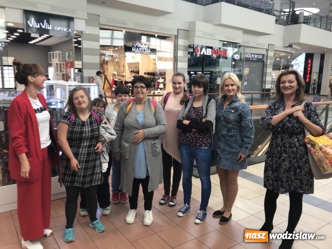 Zdjęcie w galerii na portalu naszwodzislaw.com: Dzień jak pudełko czekoladek… wiadomości z regionu