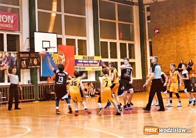 Zdjęcie w galerii na portalu naszwodzislaw.com: Zwycięstwo wodzisławskich koszykarzy na dobry początek 2019 roku wiadomości z regionu