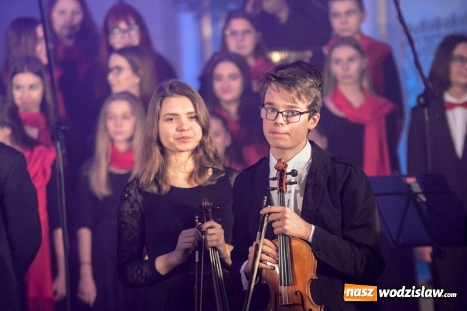 Zdjęcie w galerii na portalu naszwodzislaw.com: Wspaniały koncert w kościele WNMP w Wodzisławiu Śląskim wiadomości z regionu