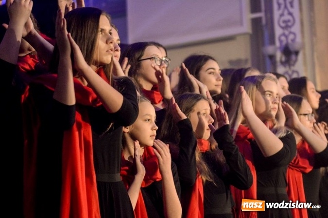Zdjęcie w galerii na portalu naszwodzislaw.com: Wspaniały koncert w kościele WNMP w Wodzisławiu Śląskim wiadomości z regionu