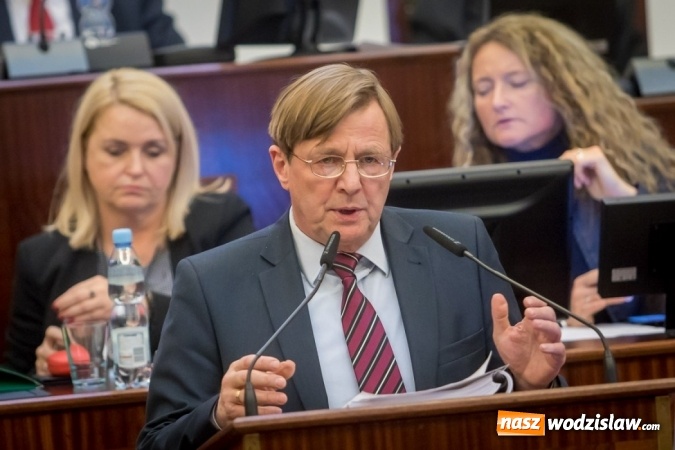Zdjęcie w galerii na portalu naszwodzislaw.com: Uchwalono budżet województwa na rok 2019 wiadomości z regionu