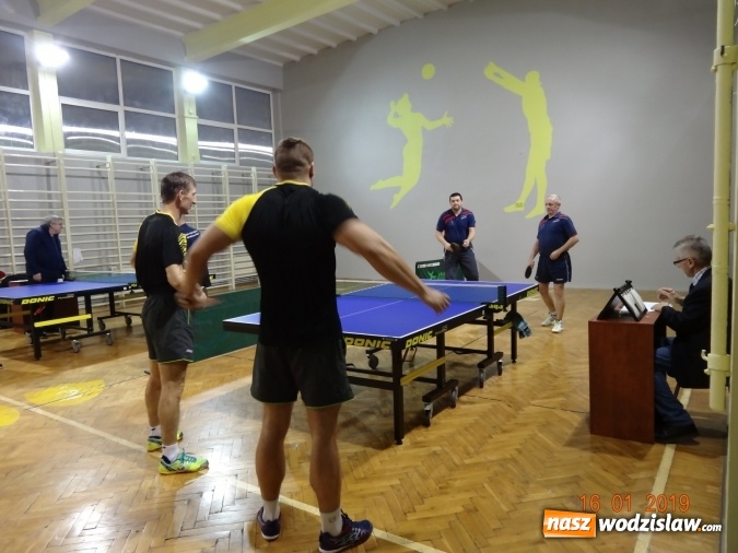 Zdjęcie w galerii na portalu naszwodzislaw.com: Pierwszy mecz i pierwsze zwycięstwo Relaksu wiadomości z regionu