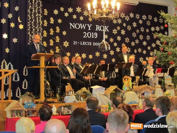 Zdjęcie w galerii na portalu naszwodzislaw.com: W gorzyckim DPS-ie noworocznie rozpoczęto 25-lecie działalności wiadomości z regionu