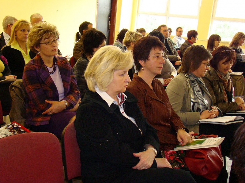 Zdjęcie w galerii na portalu naszwodzislaw.com: Na AHE dyskutowali o reformie wiadomości z regionu