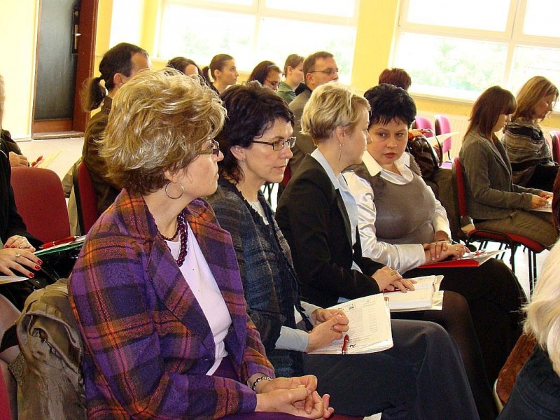 Zdjęcie w galerii na portalu naszwodzislaw.com: Na AHE dyskutowali o reformie wiadomości z regionu