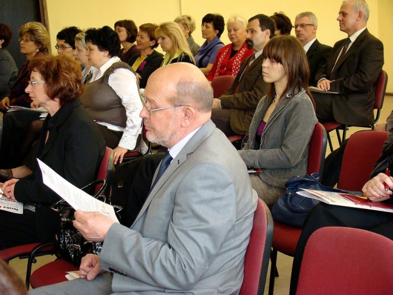 Zdjęcie w galerii na portalu naszwodzislaw.com: Na AHE dyskutowali o reformie wiadomości z regionu