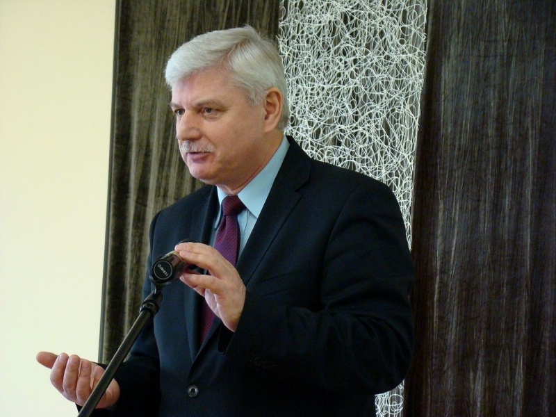 Zdjęcie w galerii na portalu naszwodzislaw.com: Na AHE dyskutowali o reformie wiadomości z regionu