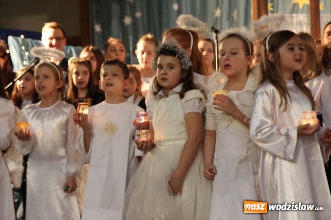 Zdjęcie w galerii na portalu naszwodzislaw.com: Wyjątkowy jubileuszowy koncert noworoczny w szkole w Lubomi wiadomości z regionu