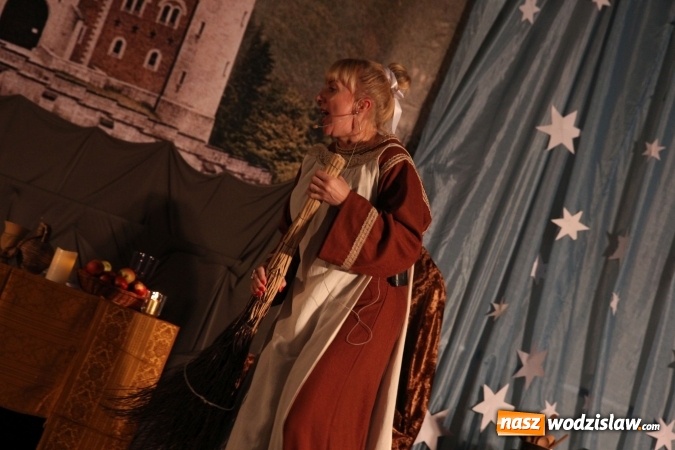 Zdjęcie w galerii na portalu naszwodzislaw.com: Wyjątkowy jubileuszowy koncert noworoczny w szkole w Lubomi wiadomości z regionu