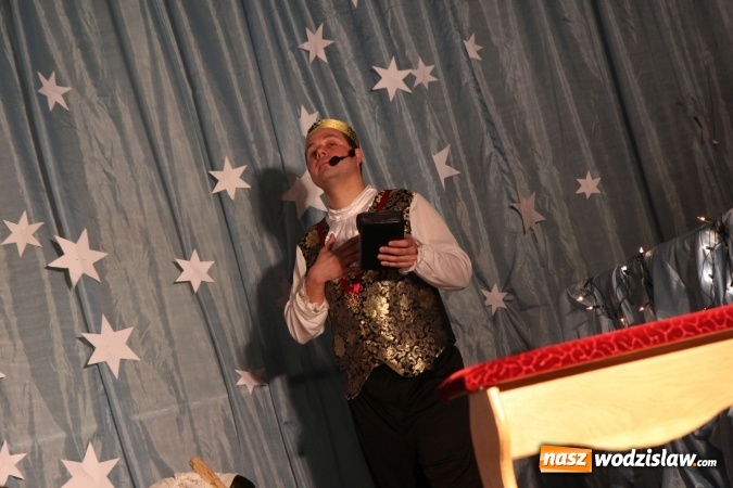 Zdjęcie w galerii na portalu naszwodzislaw.com: Wyjątkowy jubileuszowy koncert noworoczny w szkole w Lubomi wiadomości z regionu