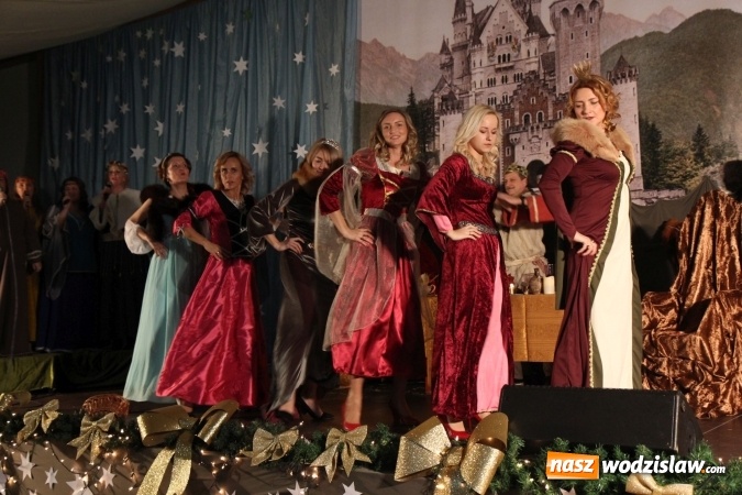 Zdjęcie w galerii na portalu naszwodzislaw.com: Wyjątkowy jubileuszowy koncert noworoczny w szkole w Lubomi wiadomości z regionu