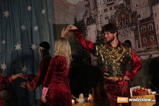 Zdjęcie w galerii na portalu naszwodzislaw.com: Wyjątkowy jubileuszowy koncert noworoczny w szkole w Lubomi wiadomości z regionu