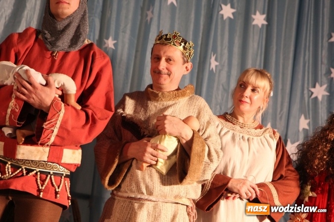 Zdjęcie w galerii na portalu naszwodzislaw.com: Wyjątkowy jubileuszowy koncert noworoczny w szkole w Lubomi wiadomości z regionu