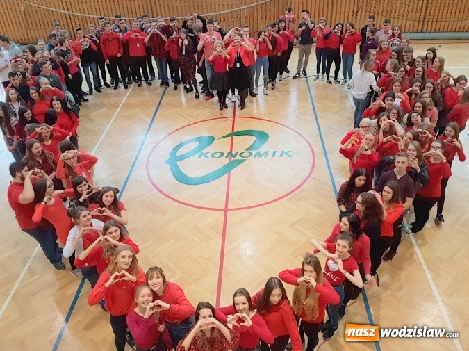 Zdjęcie w galerii na portalu naszwodzislaw.com: Wodzisławscy Ekonomiści przeciw nienawiści wiadomości z regionu