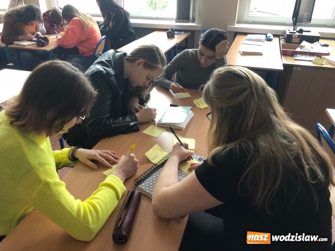 Zdjęcie w galerii na portalu naszwodzislaw.com: Wodzisławscy Ekonomiści przeciw nienawiści wiadomości z regionu