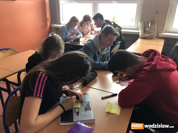 Zdjęcie w galerii na portalu naszwodzislaw.com: Wodzisławscy Ekonomiści przeciw nienawiści wiadomości z regionu