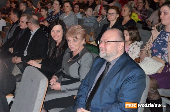 Zdjęcie w galerii na portalu naszwodzislaw.com: Karaoke w rytmie folku w WCK wiadomości z regionu