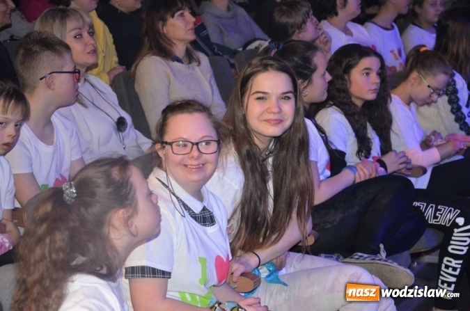 Zdjęcie w galerii na portalu naszwodzislaw.com: Karaoke w rytmie folku w WCK wiadomości z regionu