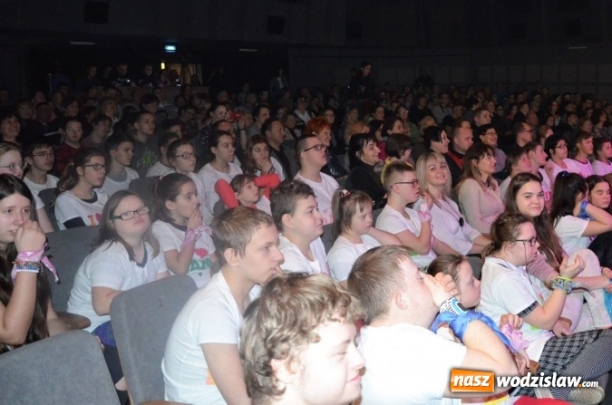 Zdjęcie w galerii na portalu naszwodzislaw.com: Karaoke w rytmie folku w WCK wiadomości z regionu