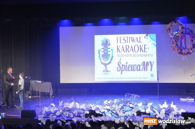 Zdjęcie w galerii na portalu naszwodzislaw.com: Karaoke w rytmie folku w WCK wiadomości z regionu
