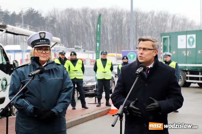 Zdjęcie w galerii na portalu naszwodzislaw.com: Na śląskich drogach pojawił się zielony TRANSFORMERS wiadomości z regionu