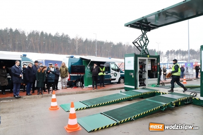 Zdjęcie w galerii na portalu naszwodzislaw.com: Na śląskich drogach pojawił się zielony TRANSFORMERS wiadomości z regionu