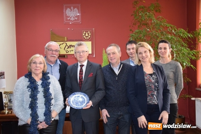 Zdjęcie w galerii na portalu naszwodzislaw.com: Rodzina z Holandii znalazła w Mszanie swoich przodków wiadomości z regionu