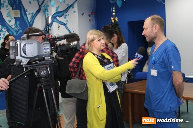 Zdjęcie w galerii na portalu naszwodzislaw.com: Wzruszająca historia. Trzyletni Mikołaj, uratowany z płonącego auta, wrócił do domu wiadomości z regionu