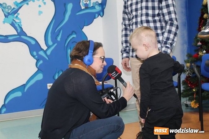 Zdjęcie w galerii na portalu naszwodzislaw.com: Wzruszająca historia. Trzyletni Mikołaj, uratowany z płonącego auta, wrócił do domu wiadomości z regionu