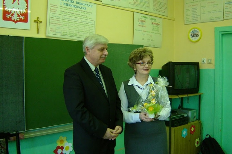 Zdjęcie w galerii na portalu naszwodzislaw.com: Paradowali w strojach z epoki wiadomości z regionu