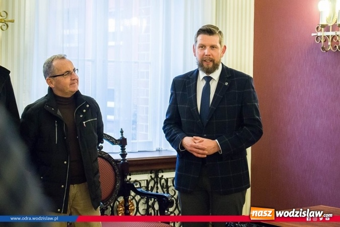 Zdjęcie w galerii na portalu naszwodzislaw.com: Wodzisławska Odra z umową o współpracy z Levante UD wiadomości z regionu