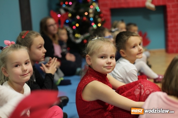 Zdjęcie w galerii na portalu naszwodzislaw.com: Warsztaty bożonarodzeniowe w wodzisławskim Bursztynku wiadomości z regionu