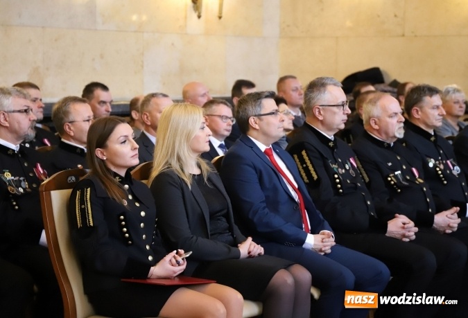 Zdjęcie w galerii na portalu naszwodzislaw.com: Pracownicy PGG odznaczeni za długoletnią służbę wiadomości z regionu