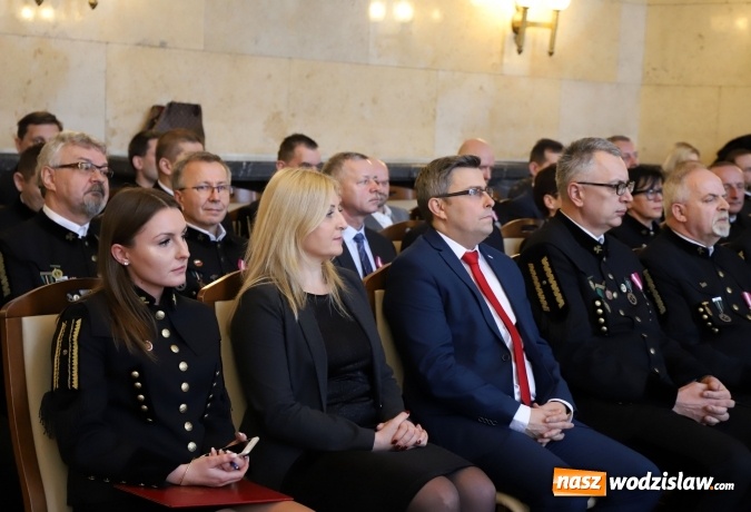 Zdjęcie w galerii na portalu naszwodzislaw.com: Pracownicy PGG odznaczeni za długoletnią służbę wiadomości z regionu