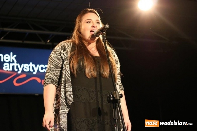 Zdjęcie w galerii na portalu naszwodzislaw.com: Artystyczna Drużyna ZST zwycięzcą 16. edycji Pojedynku na Słowa wiadomości z regionu