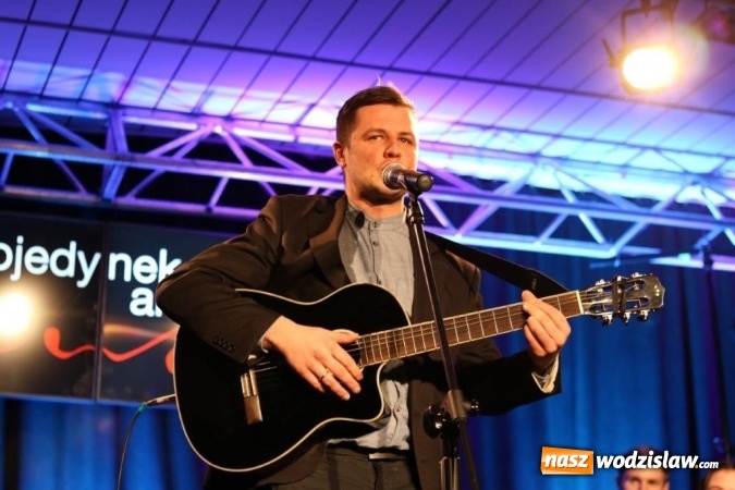 Zdjęcie w galerii na portalu naszwodzislaw.com: Artystyczna Drużyna ZST zwycięzcą 16. edycji Pojedynku na Słowa wiadomości z regionu