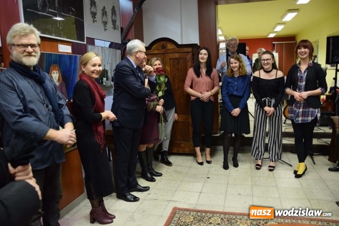 Zdjęcie w galerii na portalu naszwodzislaw.com: Teraz My. Wystawa w Galerii Nostalgia wiadomości z regionu