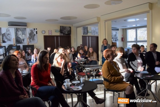 Zdjęcie w galerii na portalu naszwodzislaw.com: W wodzisławskim Plastyku podsumowali transgraniczny projekt fotograficzny wiadomości z regionu