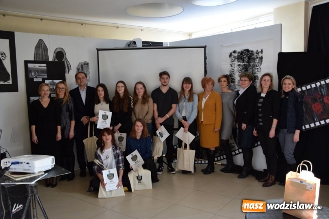 Zdjęcie w galerii na portalu naszwodzislaw.com: W wodzisławskim Plastyku podsumowali transgraniczny projekt fotograficzny wiadomości z regionu