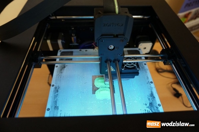 Zdjęcie w galerii na portalu naszwodzislaw.com: W międzynarodowym gronie o zastosowaniu druku 3D w medycynie i edukacji wiadomości z regionu