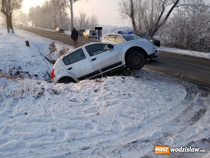 Zdjęcie w galerii na portalu naszwodzislaw.com: Kraksa na drodze Racibórz-Lubomia. Zderzyły się cztery samochody  wiadomości z regionu