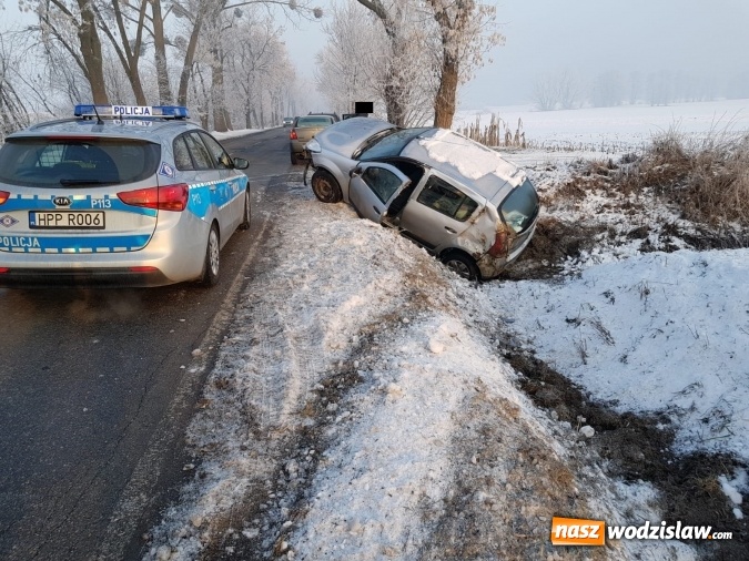 Zdjęcie w galerii na portalu naszwodzislaw.com: Kraksa na drodze Racibórz-Lubomia. Zderzyły się cztery samochody  wiadomości z regionu