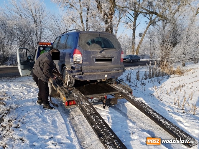 Zdjęcie w galerii na portalu naszwodzislaw.com: Kraksa na drodze Racibórz-Lubomia. Zderzyły się cztery samochody  wiadomości z regionu