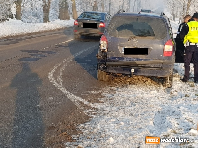 Zdjęcie w galerii na portalu naszwodzislaw.com: Kraksa na drodze Racibórz-Lubomia. Zderzyły się cztery samochody  wiadomości z regionu