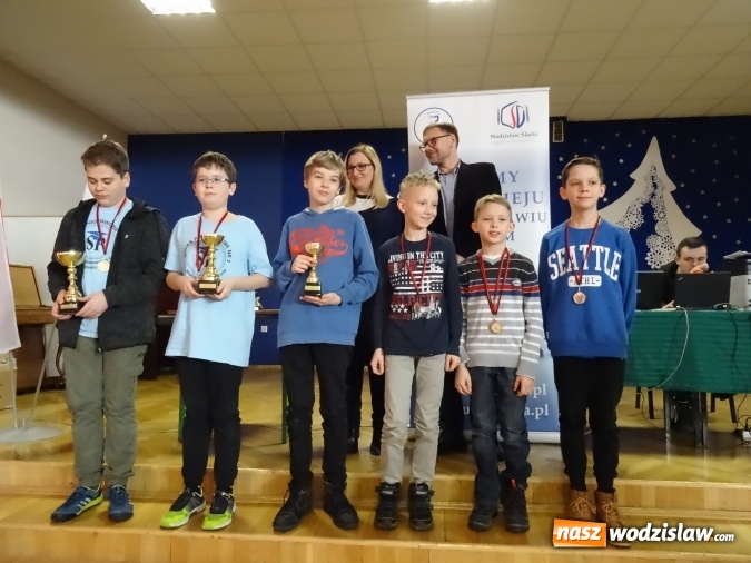 Zdjęcie w galerii na portalu naszwodzislaw.com: Trzeci turniej szachowy Wodzisławskiej Ligi Szkół Podstawowych wiadomości z regionu