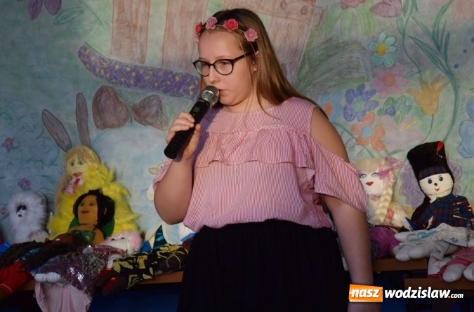 Zdjęcie w galerii na portalu naszwodzislaw.com: Finał akcji Wszystkie kolory świata w SP w Mszanie. Zebrano ponad 2 tysiące złotych! wiadomości z regionu