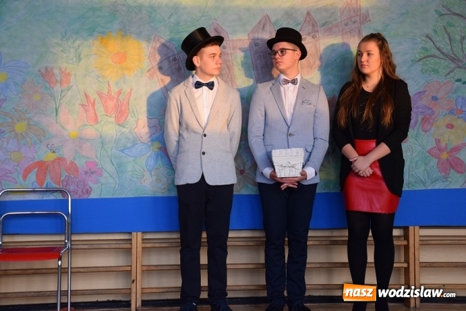 Zdjęcie w galerii na portalu naszwodzislaw.com: Finał akcji Wszystkie kolory świata w SP w Mszanie. Zebrano ponad 2 tysiące złotych! wiadomości z regionu